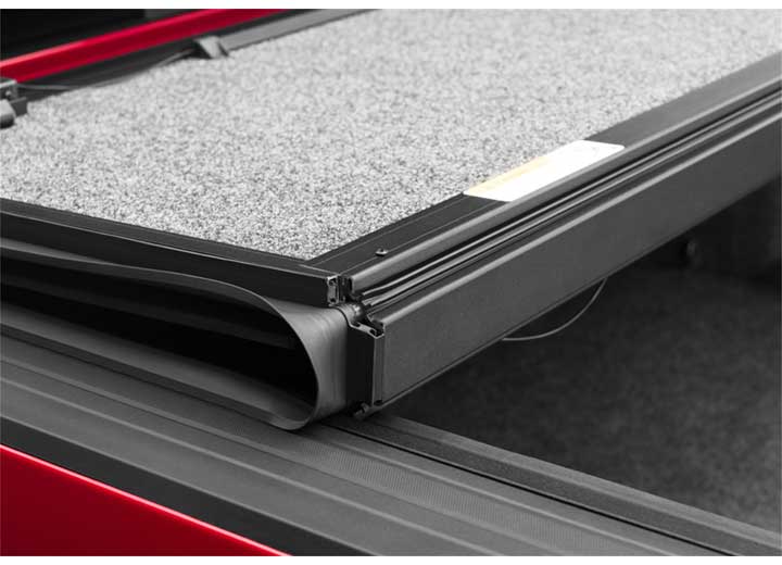 UNDERCOVER ULTRA FLEX FOLDING TONNEAU COVER • OFF_ROAD KING